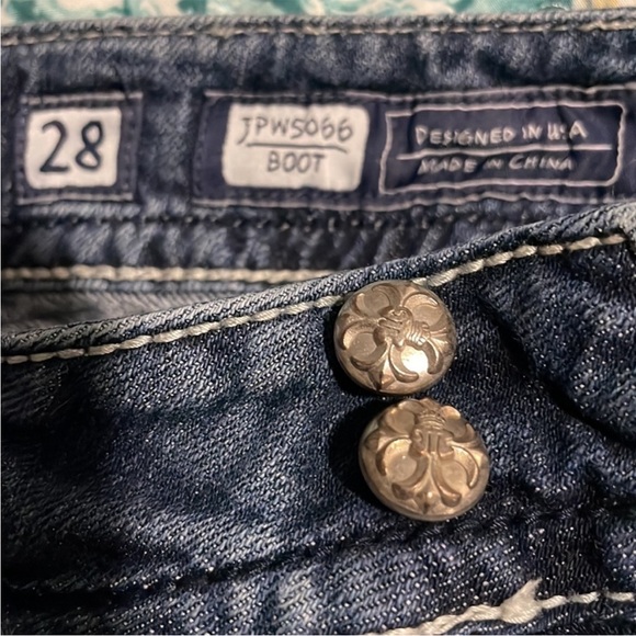 MISS Me Mid-rise Jeans - Picture 5 of 8